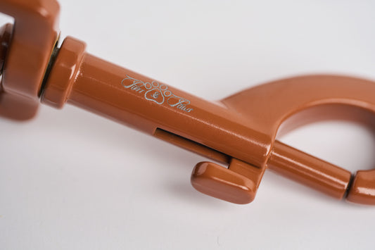 AZURE LE BRONZE LEAD & POO BAG DISPENSING POUCH SET